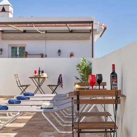 Boutique B1 Street Level Apartment Nerja