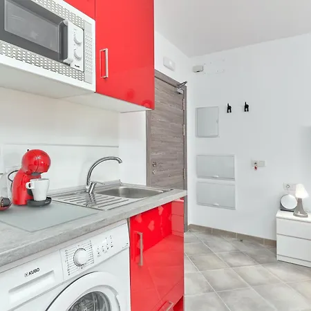 Boutique B1 Street Level Apartment Nerja